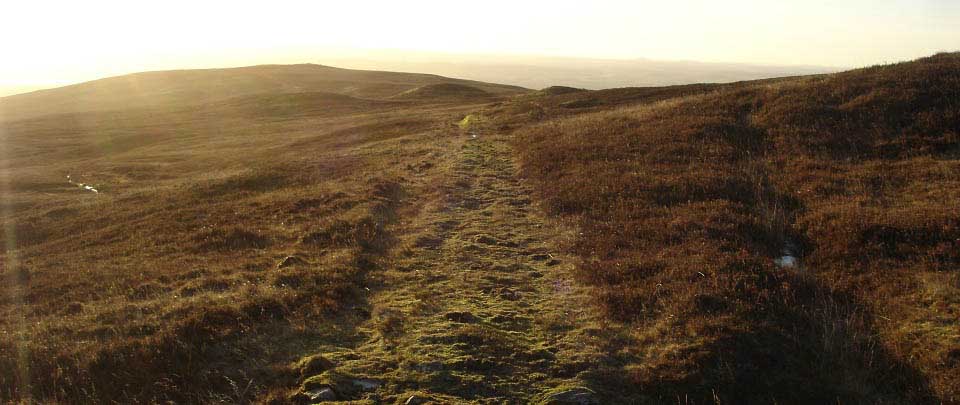 Knee of Cairnsmore hill road image